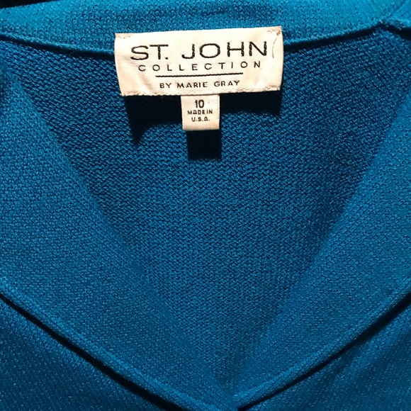 St. John knit collection, skirt has a small stain - Picture 2 of 8